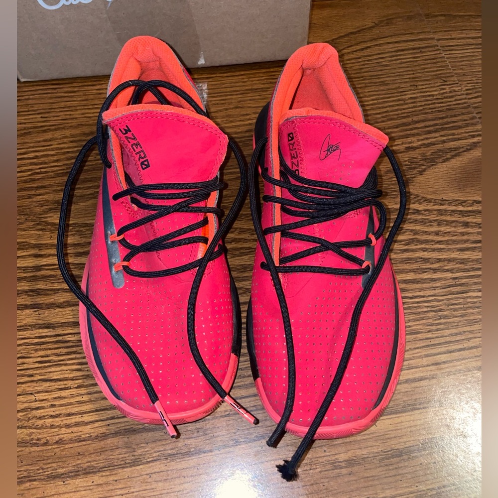 Steph Curry 3Zeros Under armour basketball shoes